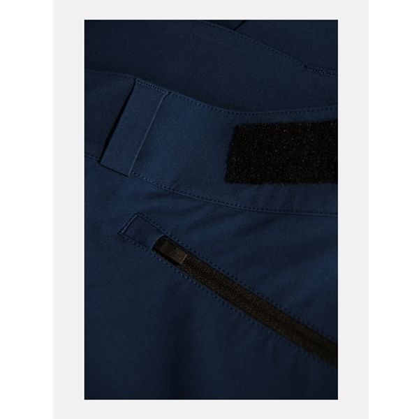 Peak Performance Eclectic Long Shorts Women - Image 5