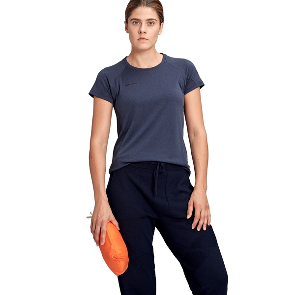 Mammut Eigerjoch Advanced In Hooded Jacket Women - Image 8