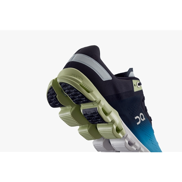 On Cloudflow M - Image 6